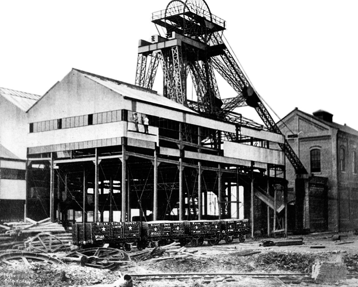 Clock Face Colliery, St Helens 1920s