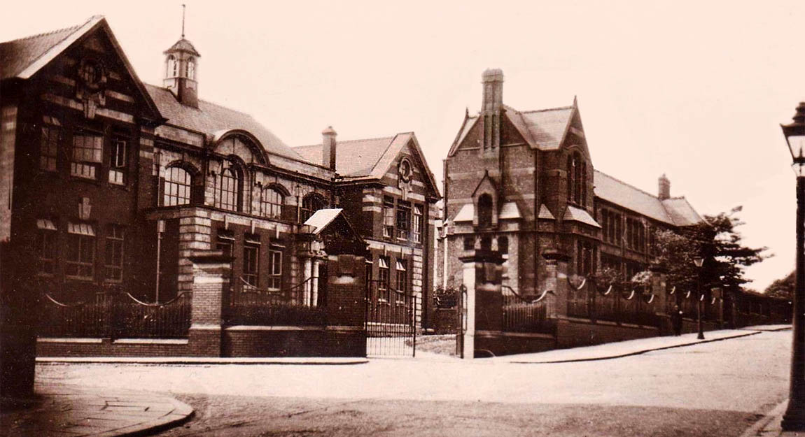 Cowley Schools, St Helens