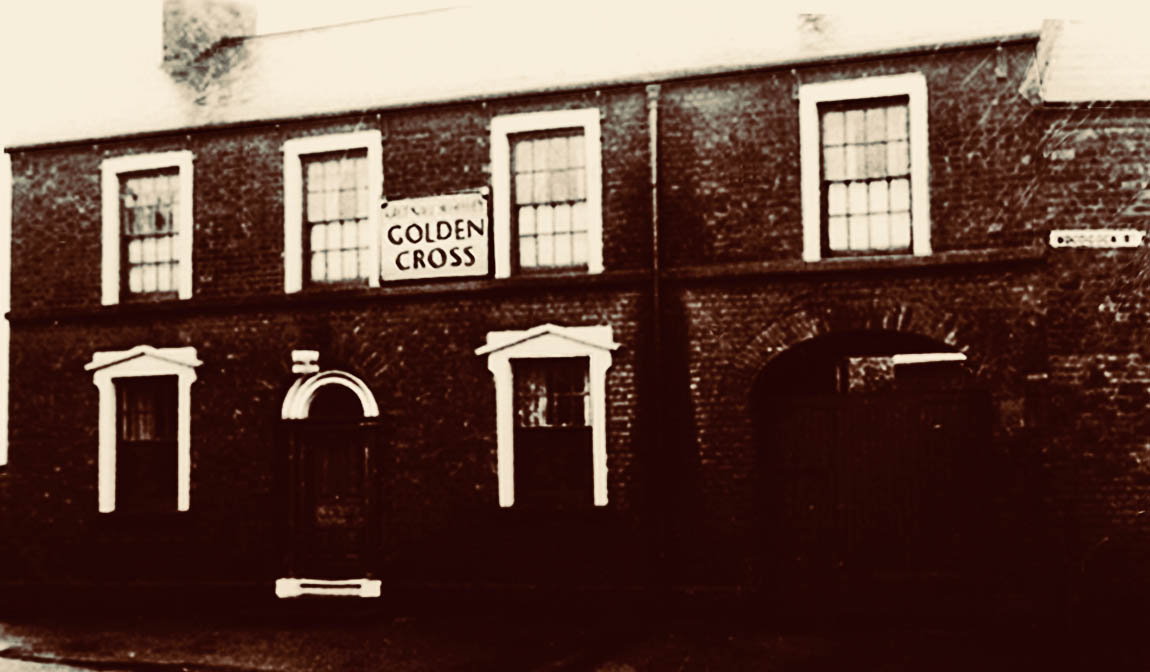 Golden Cross pub Sutton St Helens