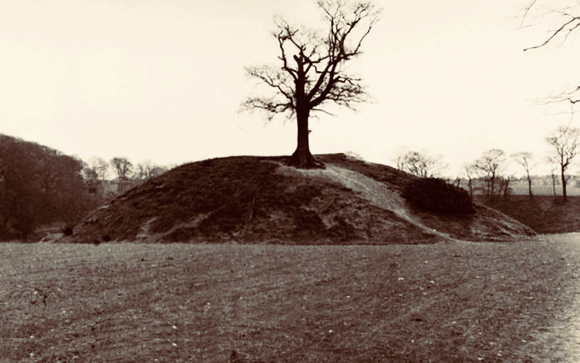 Castle Hill, Newton-le-Willows hauntings